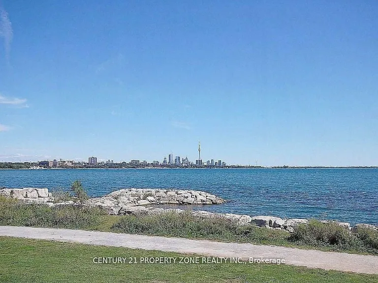 38 Annie Craig Dr #2207 — Photo 21