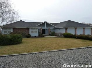 9504 Sturgis Rd, Pasco, WA 99301