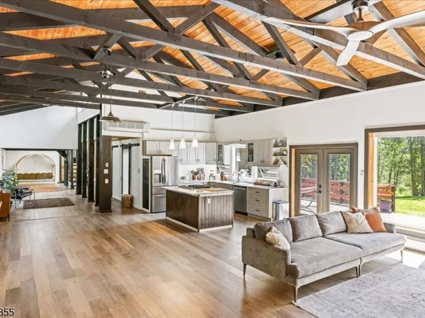 1 Shannon Ln, Blairstown Twp., NJ 07825