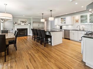14 Buckingham Ln, Greenwich, CT 06830