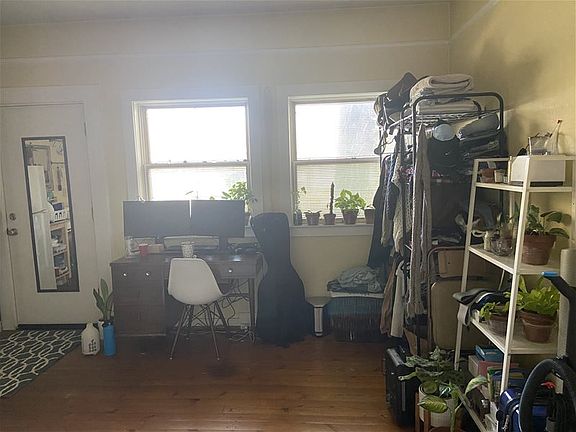 3rd image of 422 A St Unit 6