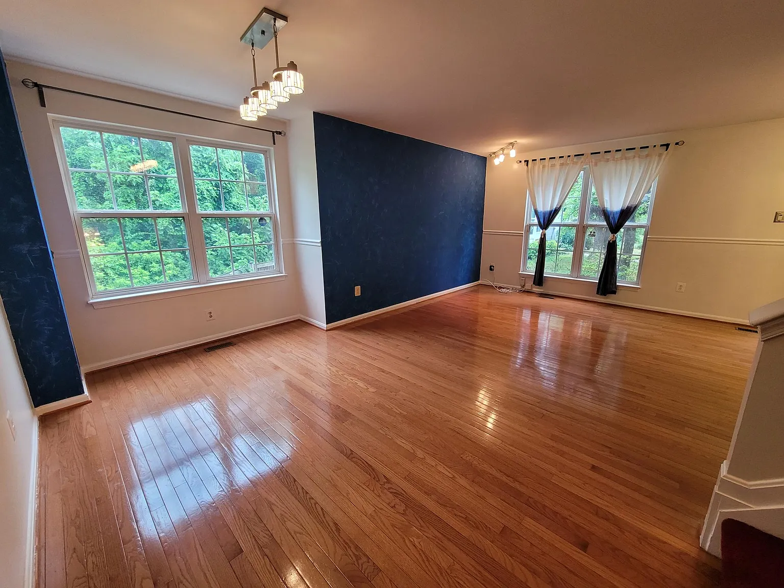 14 Brampton Ct — Photo 3