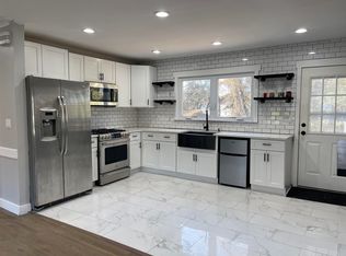 20 Wareham Rd, Dumont, NJ 07628