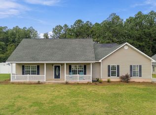 101 Ann Dr, Waycross, GA 31503