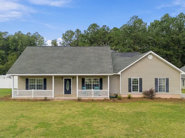 101 Ann Dr, Waycross, GA 31503