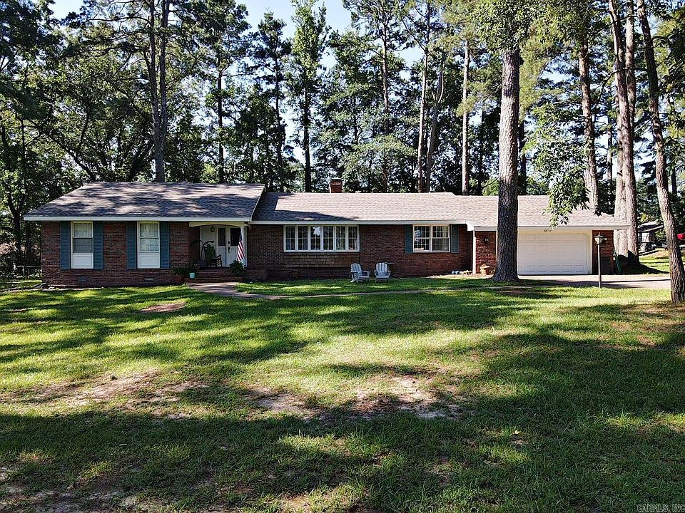 1st image of 102 Mockingbird Ln