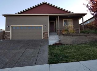 911 Stonewater Dr, Eagle Pt, OR 97524