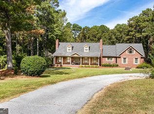 5059 Skyline Dr, Loganville, GA 30052