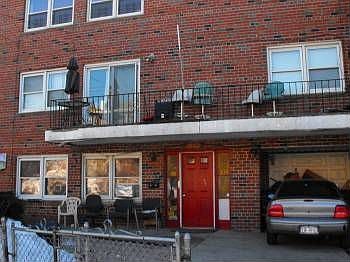 2nd image of 9122 75th St