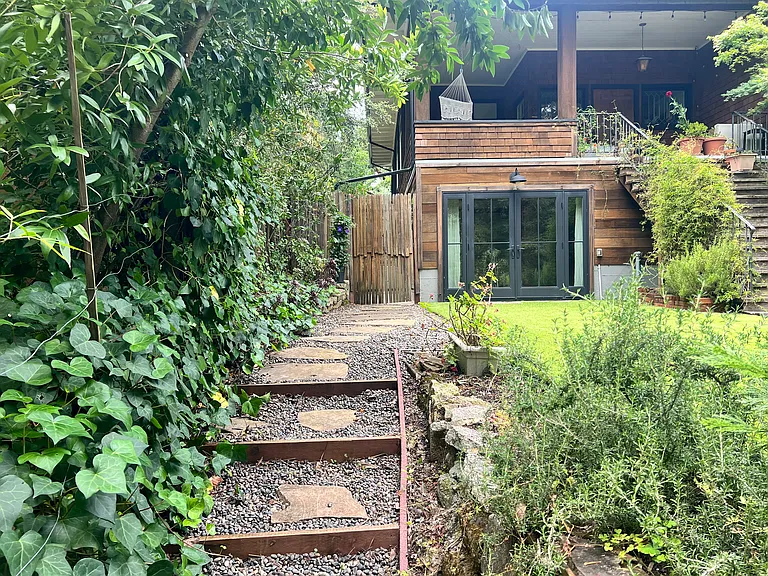 1665 San Anselmo Ave #A — Photo 18