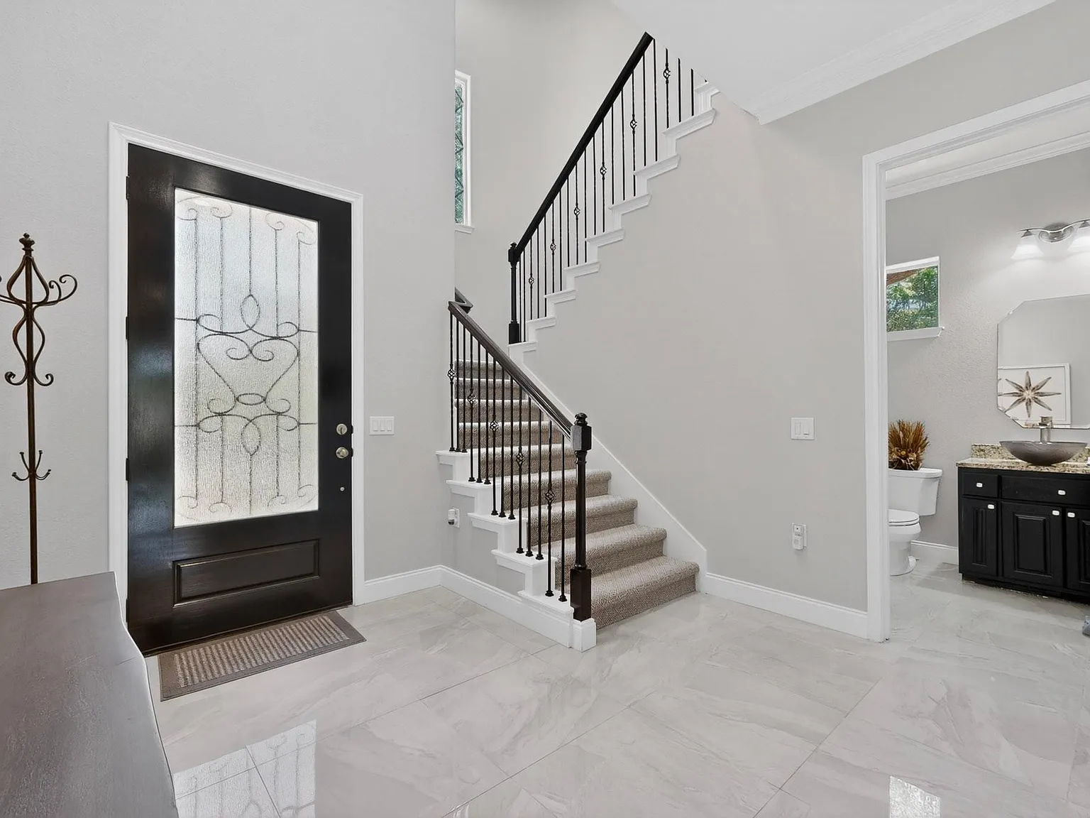 4 bed, 4.0 bath, 3182 sqft, $3,500 — Photo 3