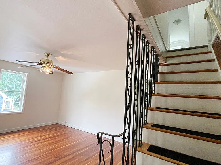 155 Center St — Photo 26
