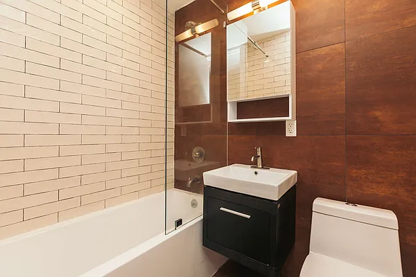 Rented by Nooklyn NYC LLC | media 5