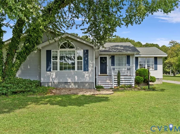 20 Lynns Ln, Wake, VA 23176