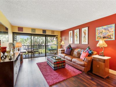 200 Lakeview Drive #210, Weston, FL, 33326