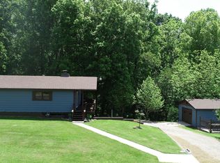 145 Westwood Ct, Estill Springs, TN 37330