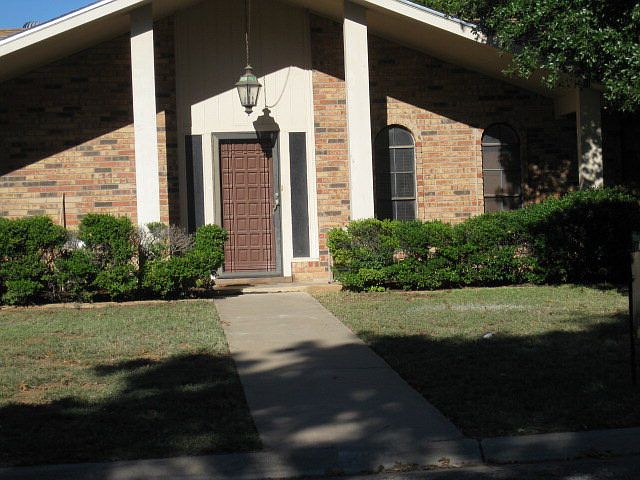 2nd image of 3610 Green Ridge Dr