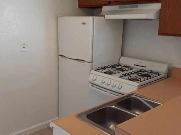 3rd image of 4276 36th St APT 8