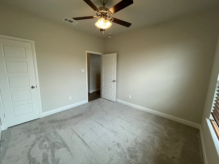 350 Carlisle Dr — Photo 19
