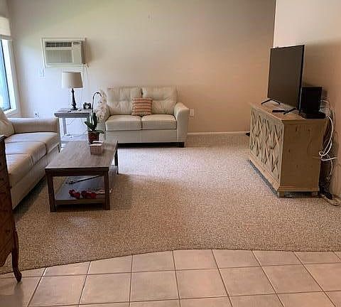 4th image of 125 Amberly Dr Unit E