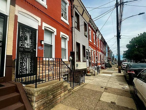 3rd image of 2714 N Fairhill St