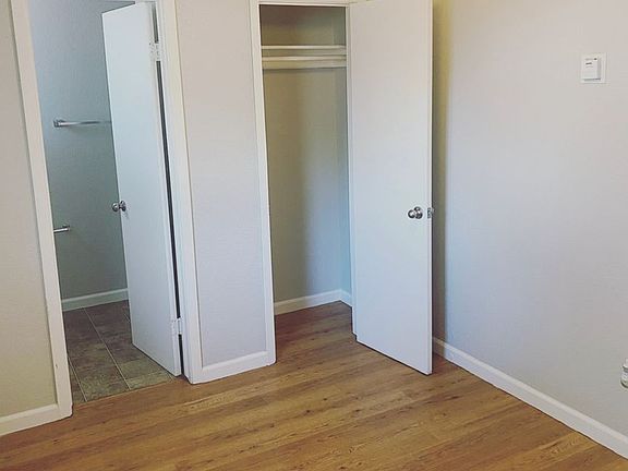 3rd image of 111-113 6th St #111-1