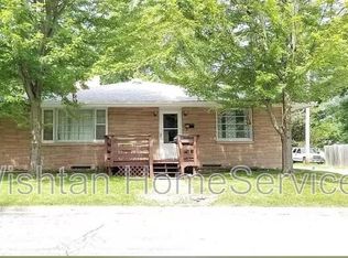 216 N Clay St, Macomb, IL 61455
