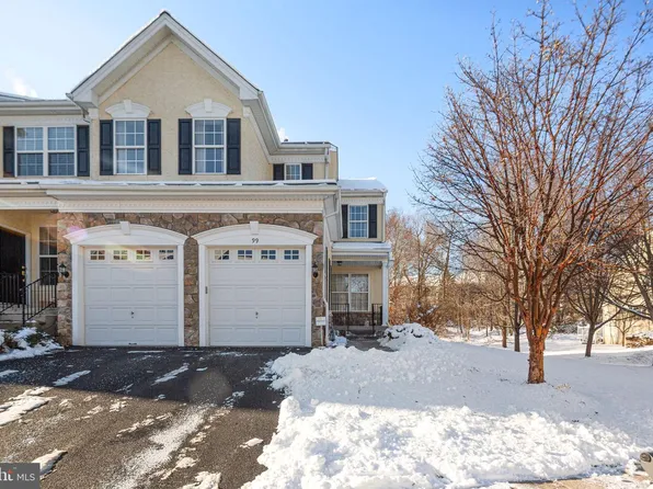 99 Longview Ln, Newtown Square, PA 19073