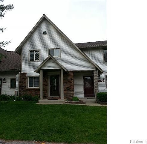 1st image of 7230 Blue Water Dr Unit 126