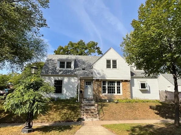 295 Howell St S, Saint Paul, MN 55105
