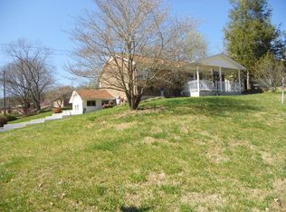 205 Englewood Ln, Danville, VA 24541