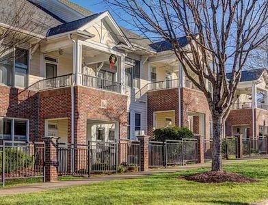 800 Savannah Ridge Rd Unit 100, Holly Springs, NC, 27540