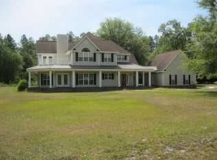 419 Ski Lake Dr, Jesup, GA 31545