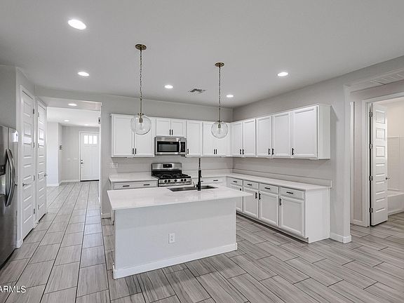 3rd image of 9007 W Bethany Heights Drive