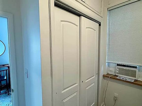 5th image of 238 E 6th St APT 5