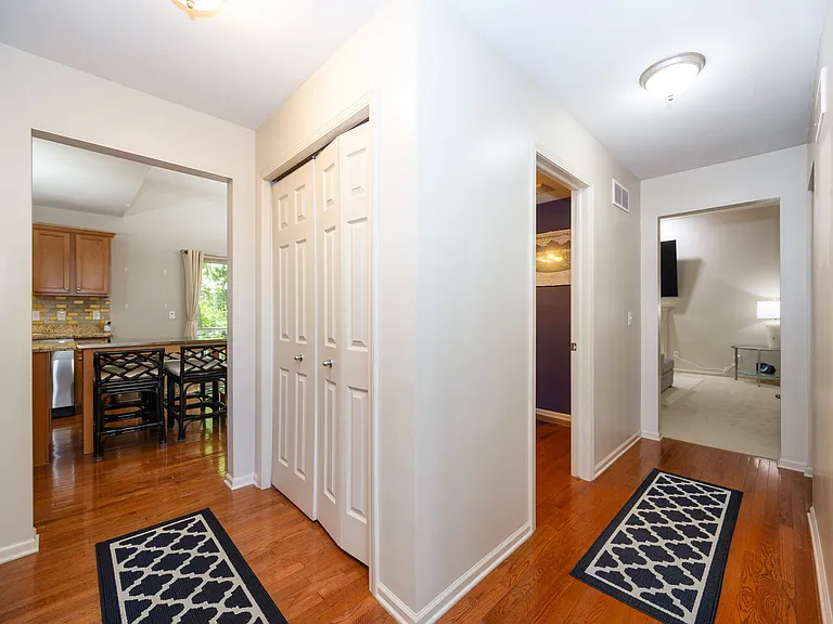3481 Castlewood Ct — Photo 33