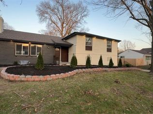 8701 Ward Pkwy, Kansas City, MO 64114