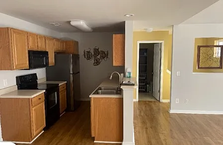 38 E Woodhaven Dr — Photo 3