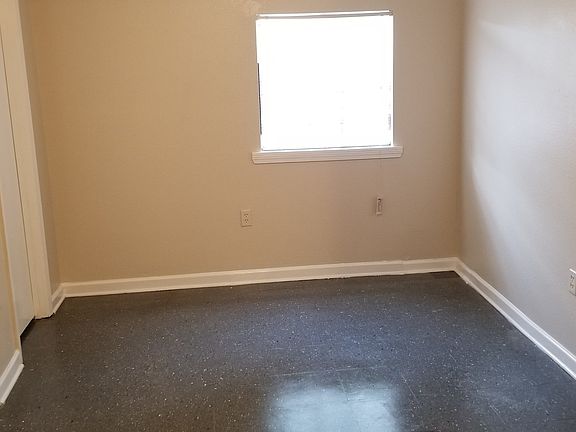 5th image of 925-927 Flood St #925