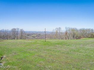 582 Anderson Rd, Byrdstown, TN 38549