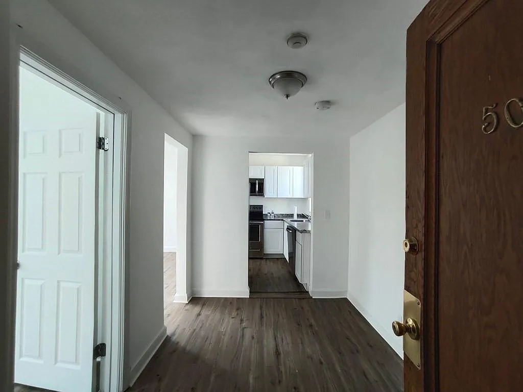 Building Photo - 1411 Commonwealth Ave #501