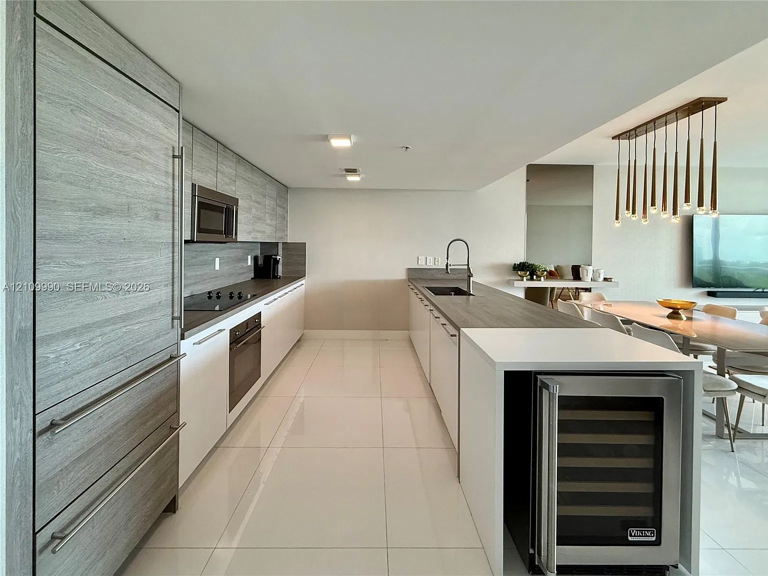 400 Sunny Isles Condo Wes — Photo 3