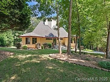 1st image of 138 Red Brook Ln