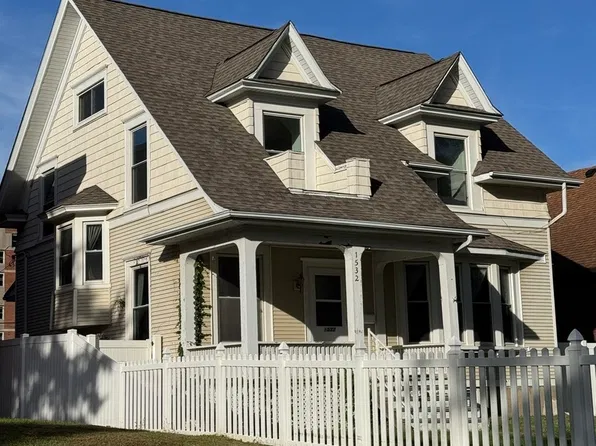 1532 Clay St, Davenport, IA 52804