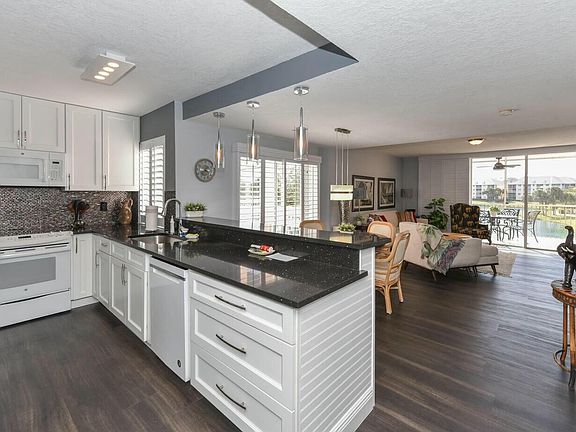 5th image of 353 S Us Highway 1 APT B306
