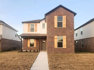 4670 W Aurora St, Fayetteville, AR 72704