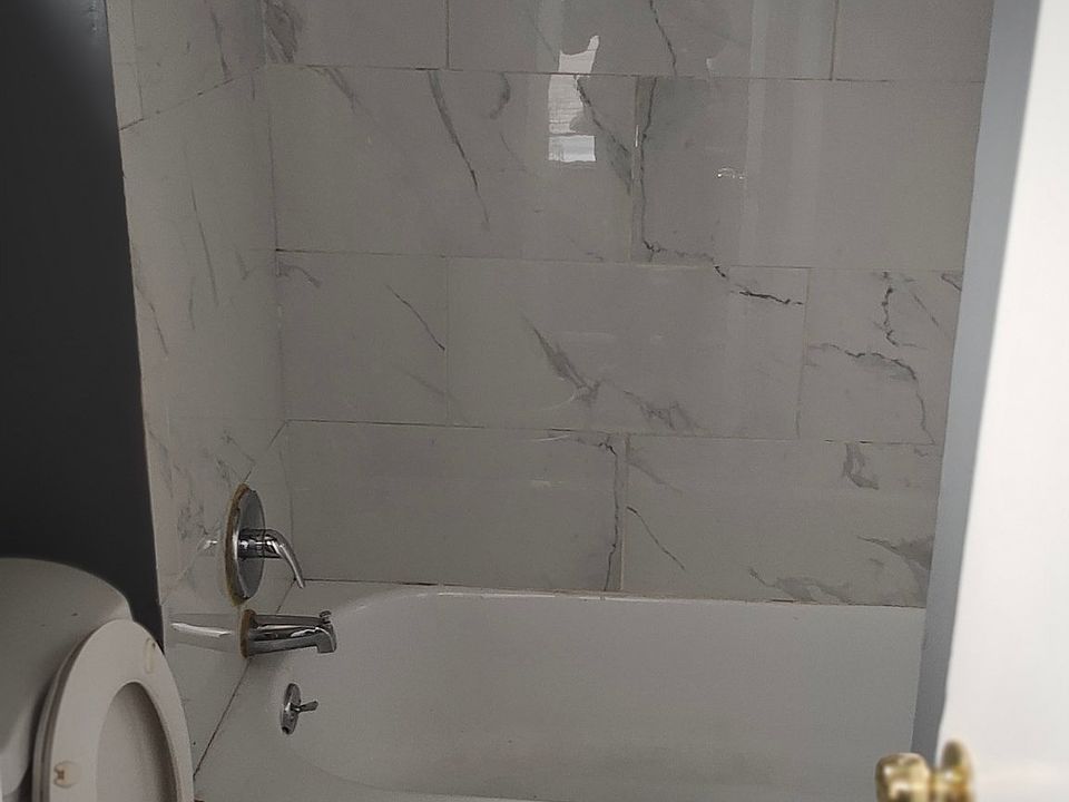 2nd image of 403 Liberty St