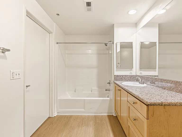 10227 Mason — Photo 12