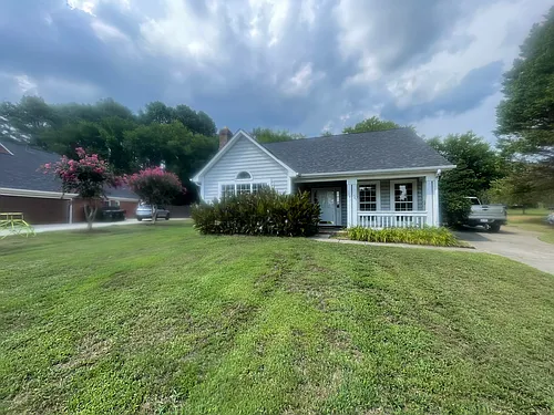 3581 Cedar Springs Dr SW Photo 1