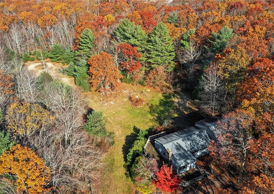 461 Robin Hollow Rd, West Greenwich, RI 02817 Zillow